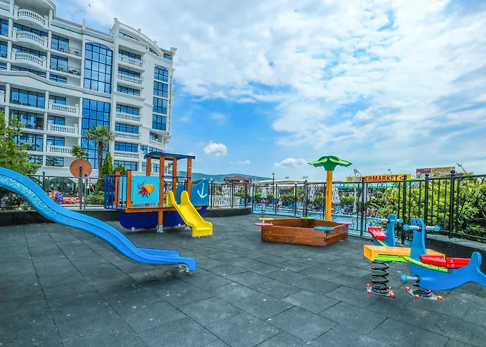 Chaika Beach Resort Сонячний Берег